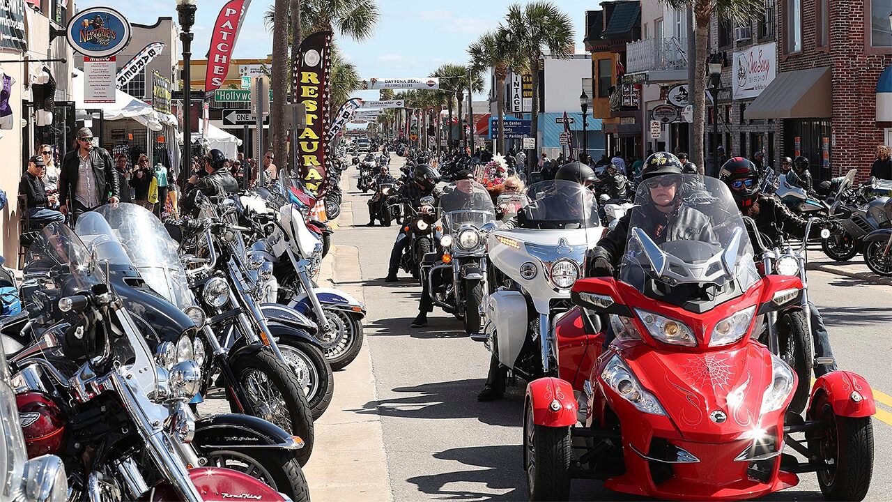 Daytona Beach Bike Week Motorcycle Crash Kills 3 | 10URL.Com
